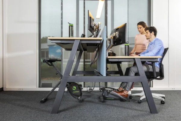 Miniratas TUNTURI Cardio Fit D10 Under Desk bike - Image 5