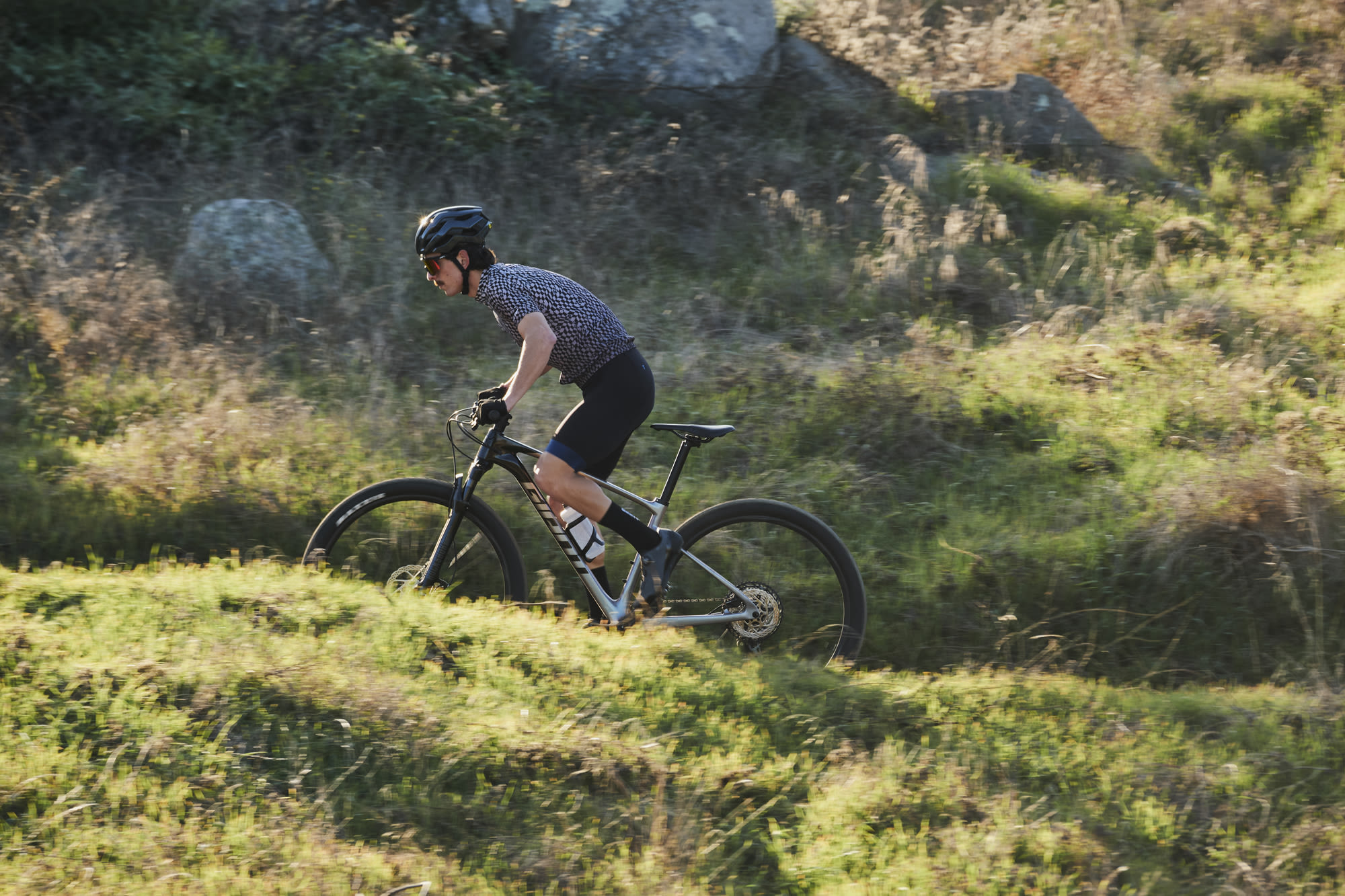 Maastikuratas GIANT XTC Advanced 29 2, Black/Shell White (XL) - Image 9