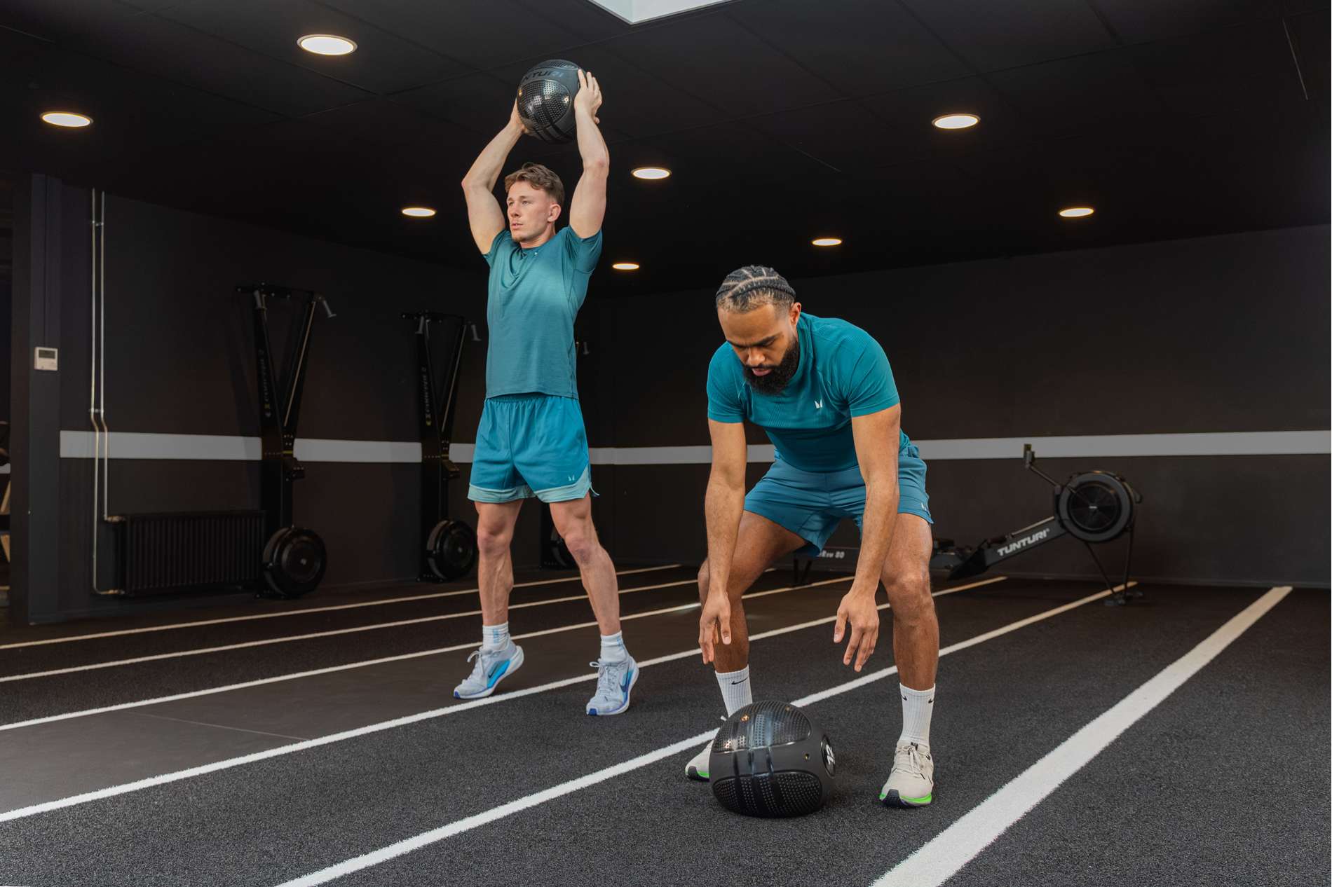 Topispall TUNTURI Platinum Slam Ball, 10 kg - Pilt 6