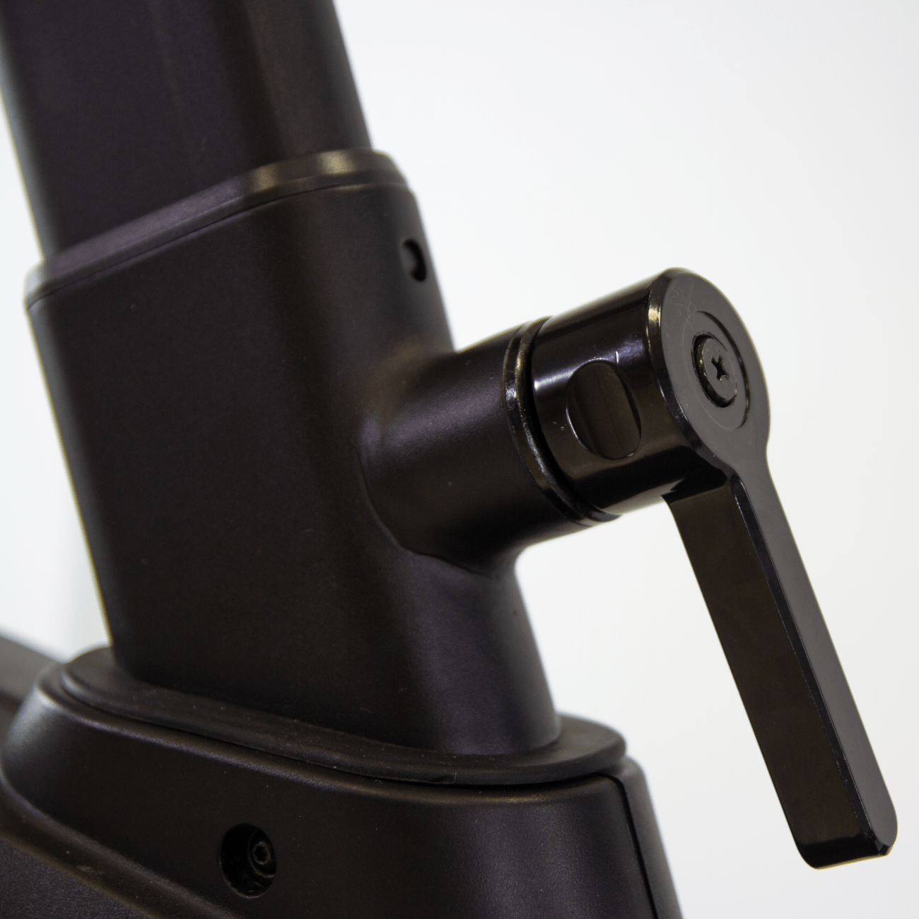 Velotrenažöör BH FITNESS Lyon Climber Multimedia - Pilt 6